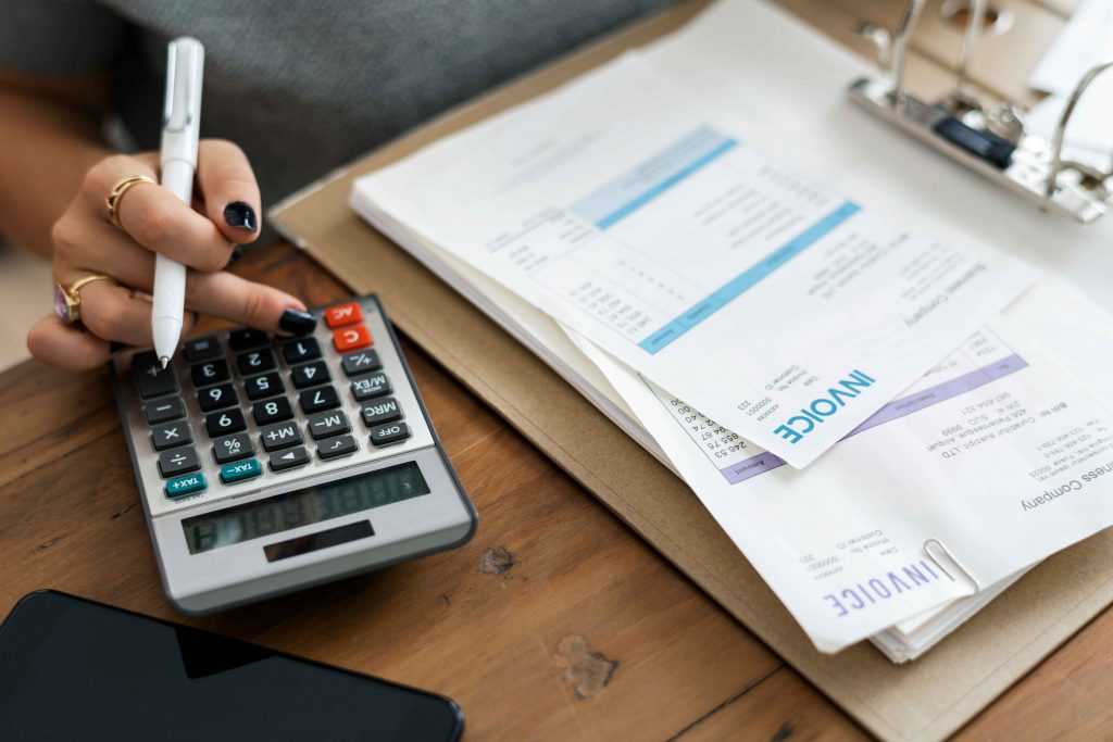 Invoice vs Bill